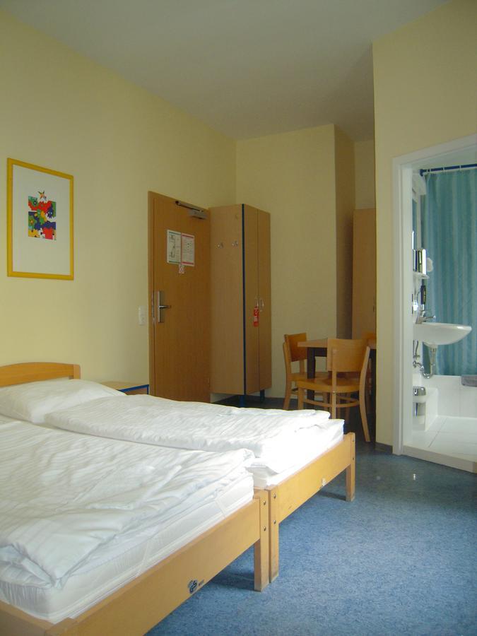 Happy Go Lucky Hotel + Hostel Schoneberg Berlin Zewnętrze zdjęcie