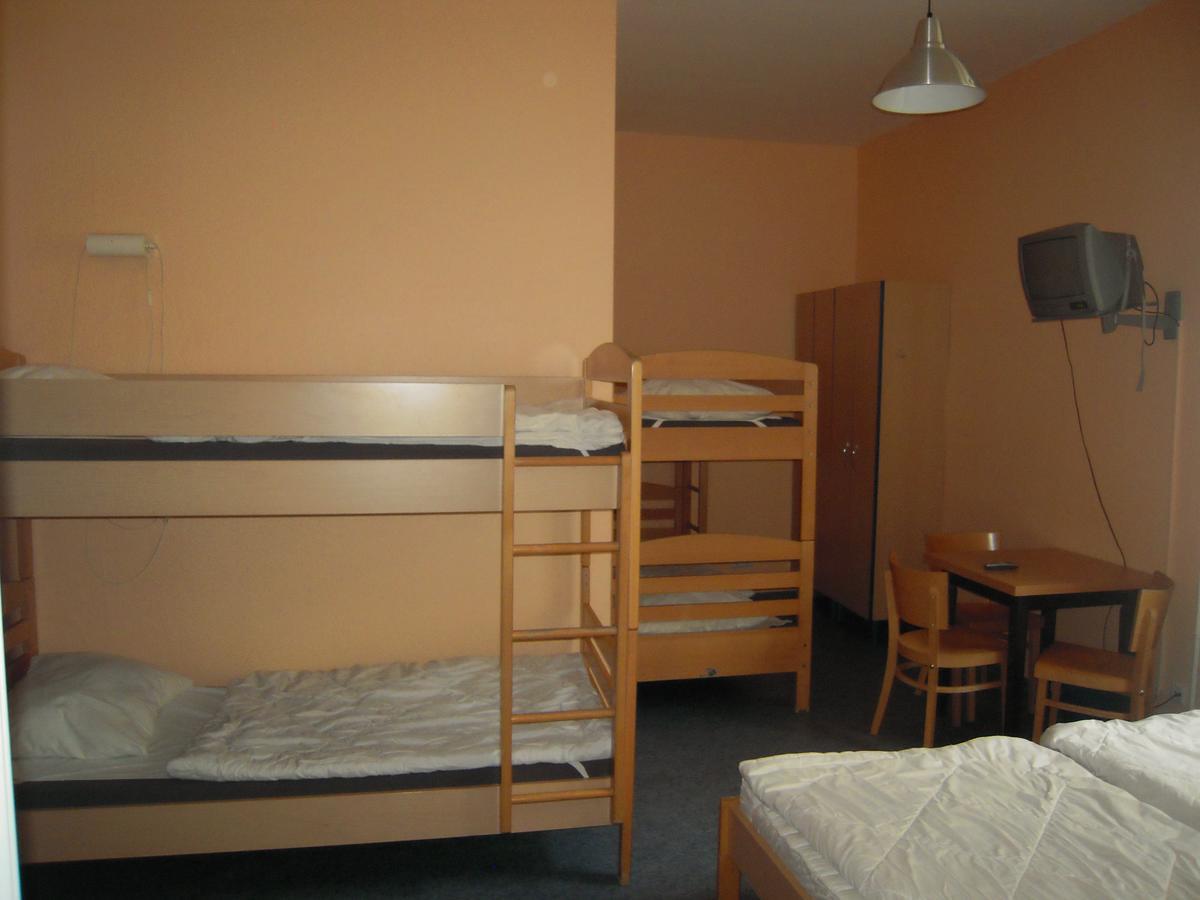 Happy Go Lucky Hotel + Hostel Schoneberg Berlin Zewnętrze zdjęcie