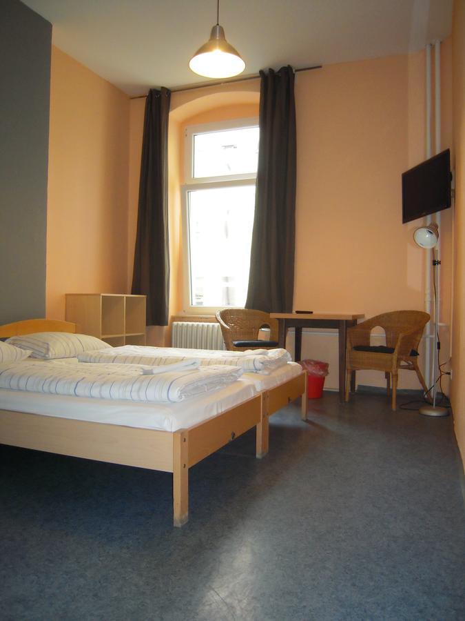 Happy Go Lucky Hotel + Hostel Schoneberg Berlin Zewnętrze zdjęcie