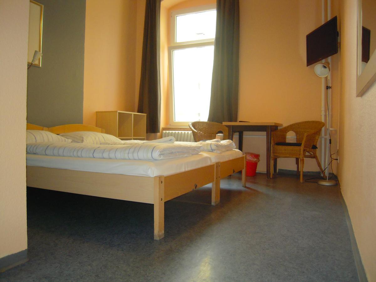 Happy Go Lucky Hotel + Hostel Schoneberg Berlin Zewnętrze zdjęcie