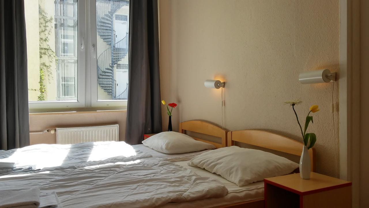 Happy Go Lucky Hotel + Hostel Schoneberg Berlin Zewnętrze zdjęcie